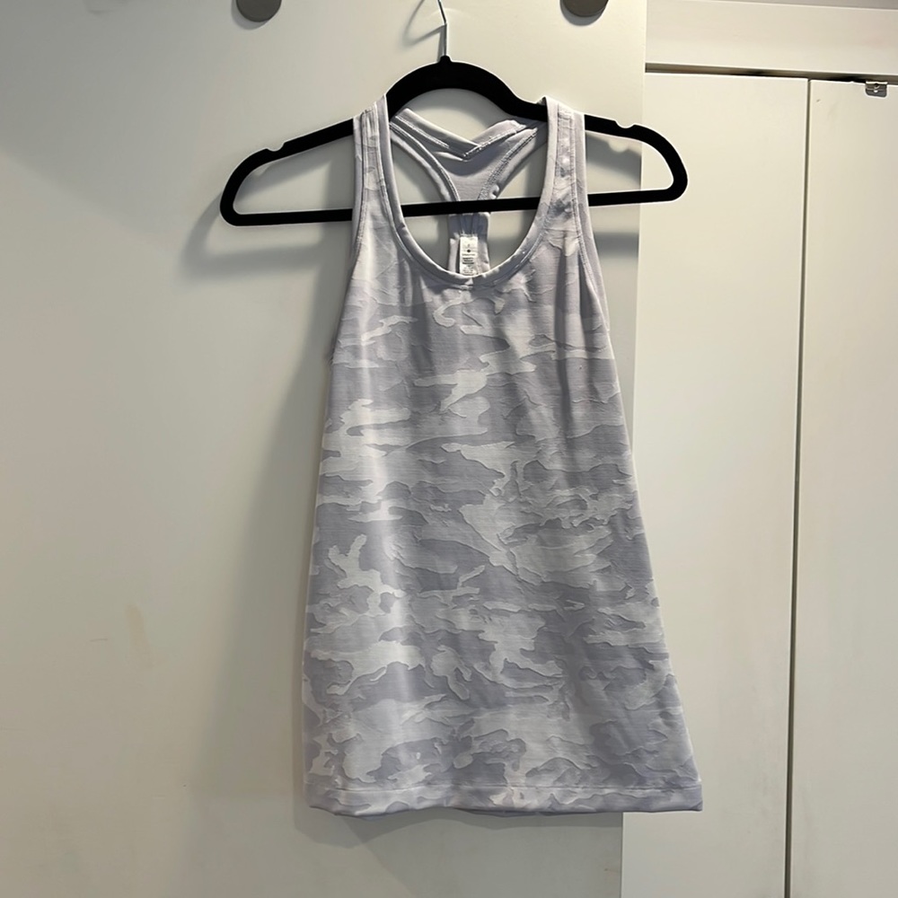 Lululemon cool racer back tank size 6, white camp